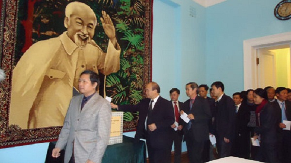 Overseas Vietnamese community in Russia supports flood victims